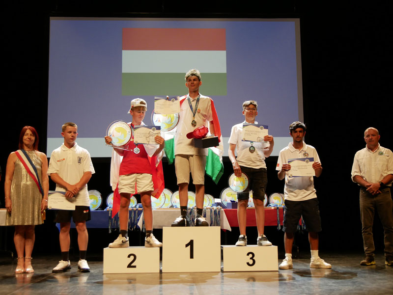 egyéni_dobogó_u15.jpg